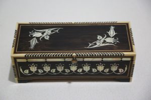 https://www.custominlay.co.uk/